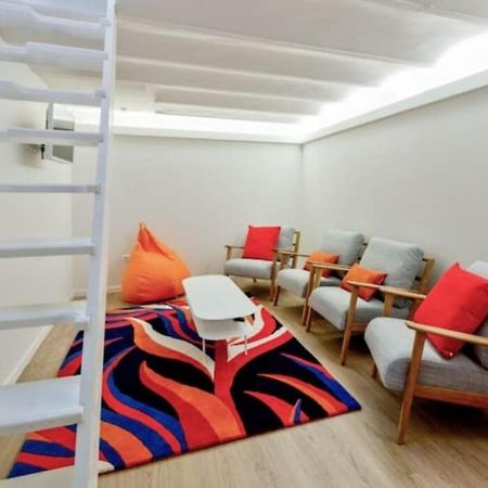 Cozy 2 Bedroom Apartment In Paris Bagian luar foto
